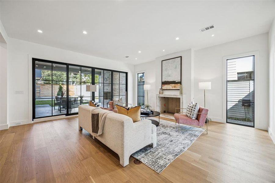 Furnished interior view inside a new home in , Dallas (Image 9).