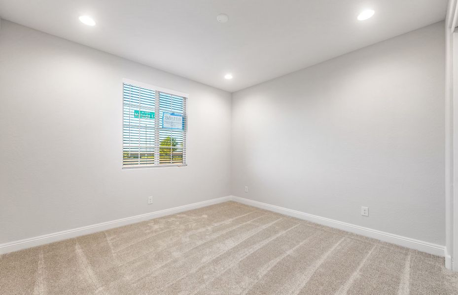 Spacious, unfurnished interior of a new home in Sun City Festival, Buckeye (Image 21).