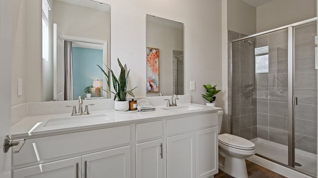 3275 Majesty Palm Owners Bath2 F2 7 28 25