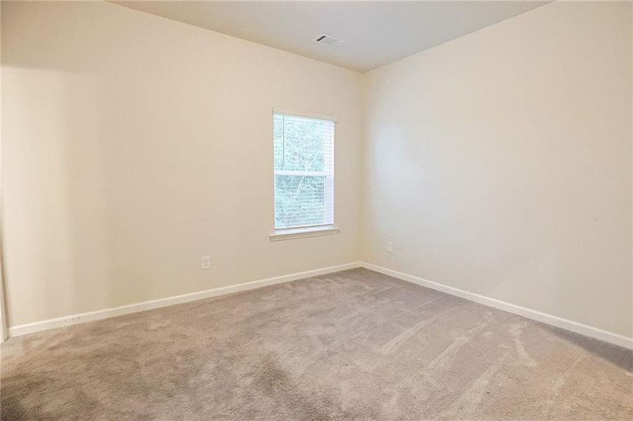 Spacious, unfurnished interior of a new home in , Auburn (Image 41).