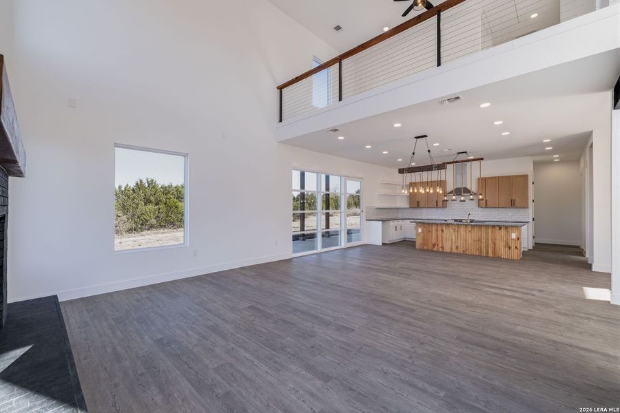 Spacious, unfurnished interior of a new home in , Fischer (Image 36).