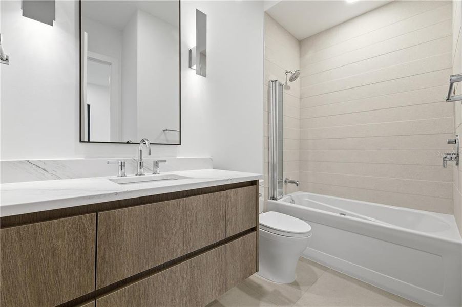 Furnished interior view inside a new home in , Tampa (Image 40).