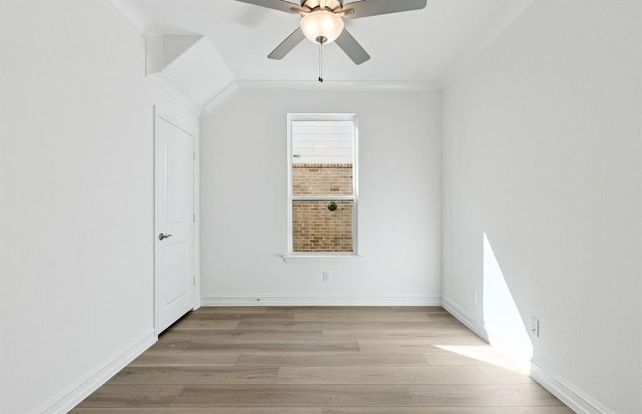 Spacious, unfurnished interior of a new home in Creekview Meadows, Pilot Point (Image 12).