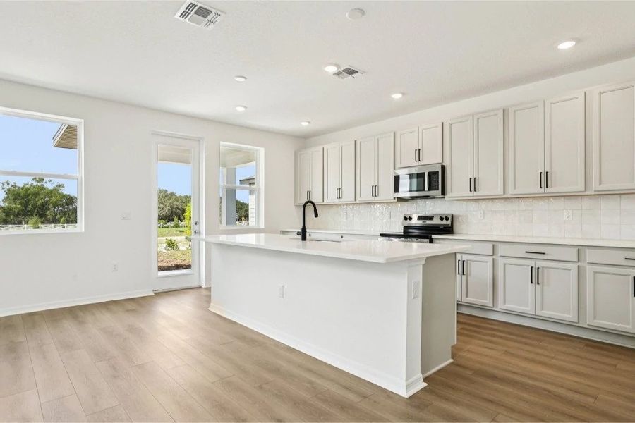 Furnished interior view inside a new home in Ardisia Park, New Smyrna Beach (Image 5).