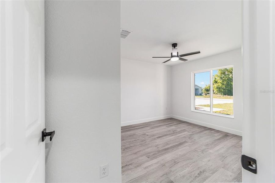 Spacious, unfurnished interior of a new home in , Ocala (Image 53).