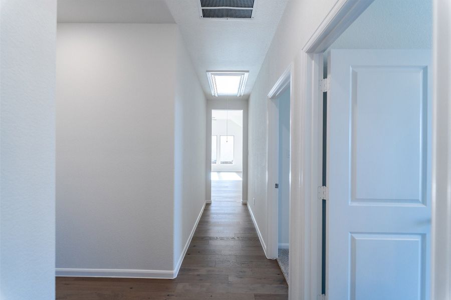 Spacious, unfurnished interior of a new home in Solterra, Mesquite (Image 37). Spacious, unfurnished interior of a new home in Solterra, Mesquite (Image 37).