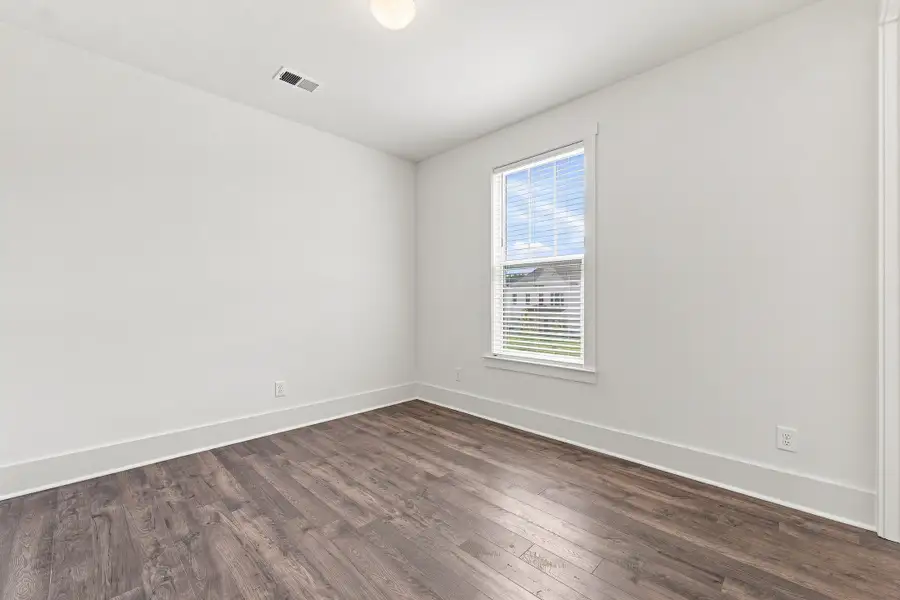 Spacious, unfurnished interior of a new home in , Ravenel (Image 42).
