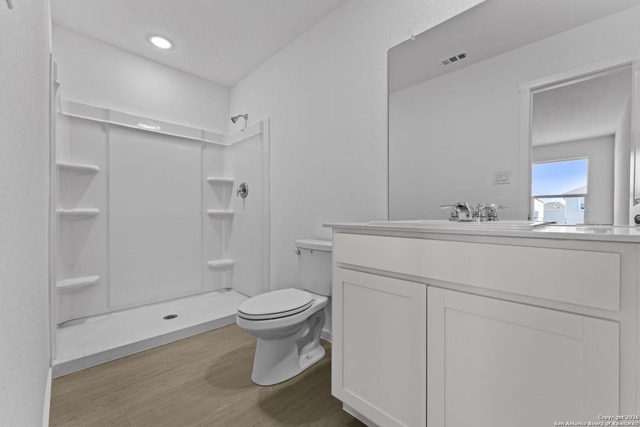 Furnished interior view inside a new home in , New Braunfels (Image 5).