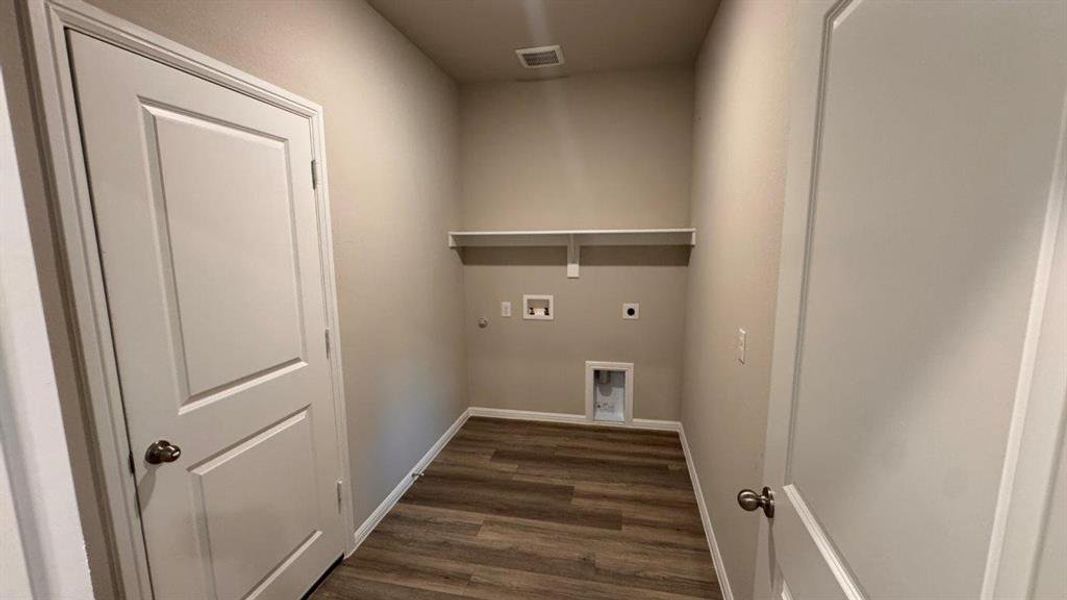 Spacious, unfurnished interior of a new home in Meadowbrook Estates, Cleburne (Image 22).