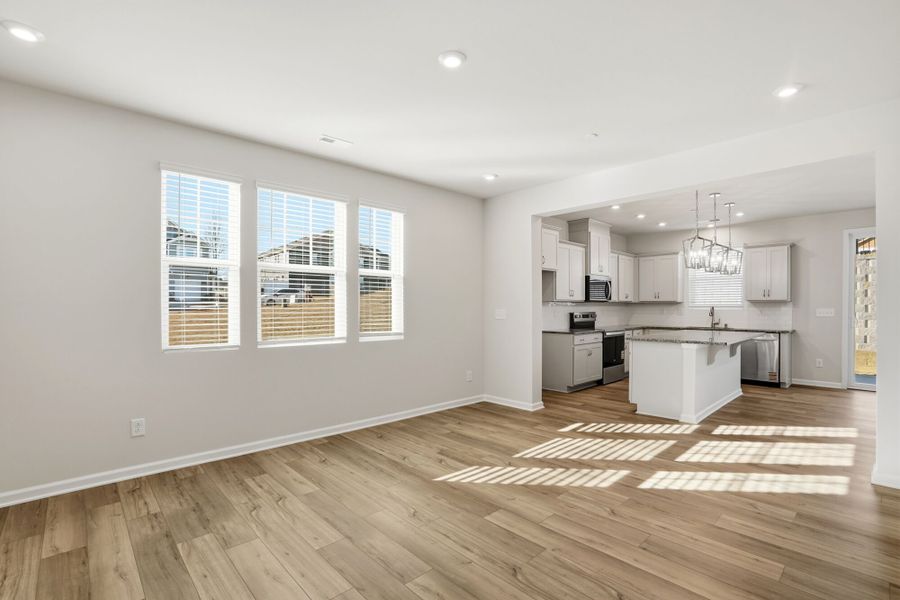 Spacious, unfurnished interior of a new home in Hedgecliff Townes, Kannapolis (Image 11).