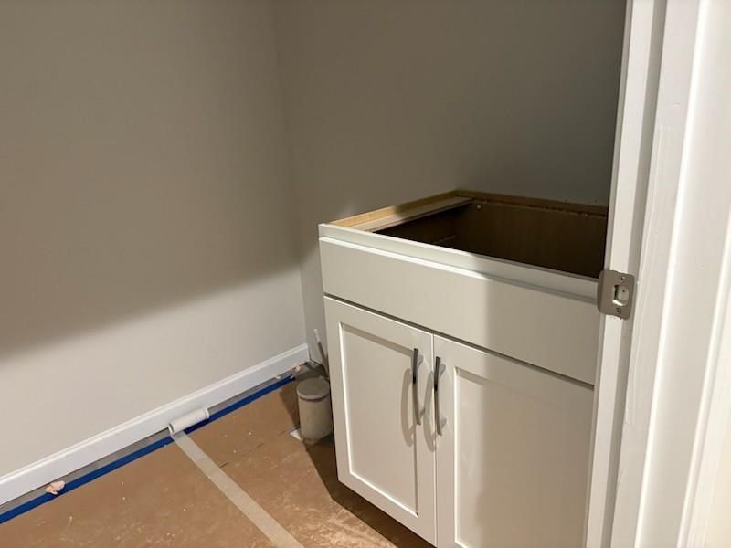 Furnished interior view inside a new home in Riverwood, Dallas (Image 95). Furnished interior view inside a new home in Riverwood, Dallas (Image 95).