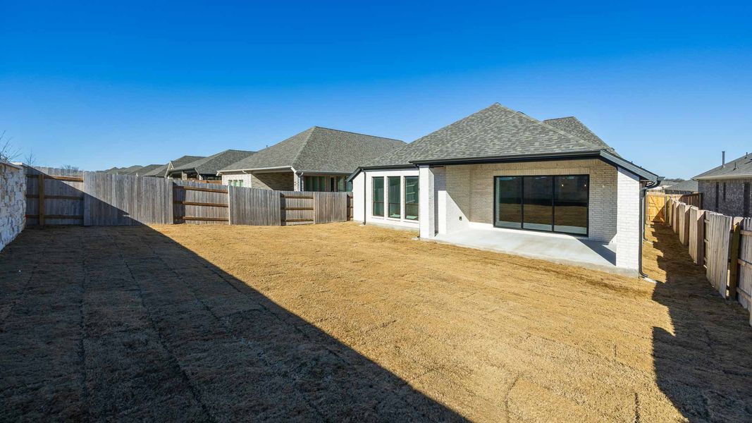 Exterior details and patio area of a home in Flora, Hutto (Image 3).