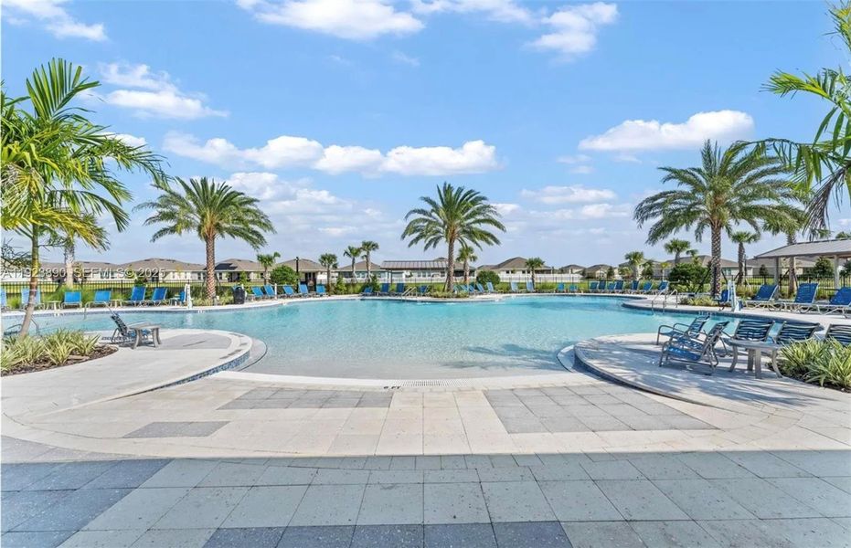 Community amenities in Kindred, Kissimmee (Image 24).