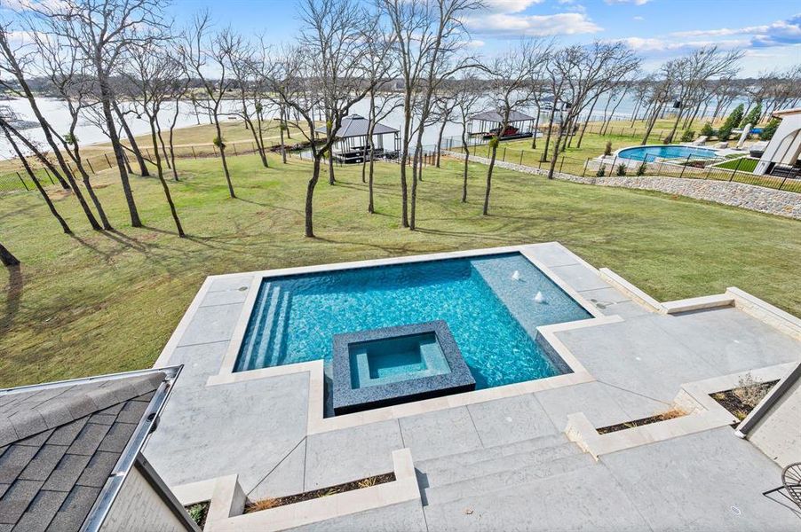 Exterior details and patio area of a home in The Resort on Eagle Mt. Lake, Fort Worth (Image 4).