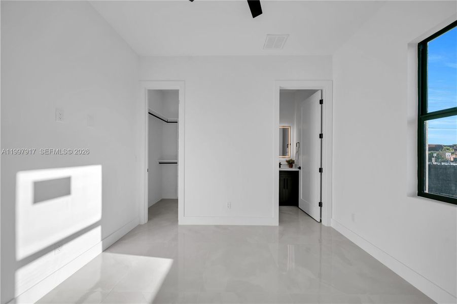 Spacious, unfurnished interior of a new home in , Cape Coral (Image 16). Spacious, unfurnished interior of a new home in , Cape Coral (Image 16).
