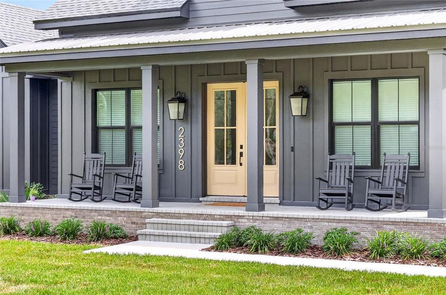 Exterior details and patio area of a home in , Lakeland (Image 30).