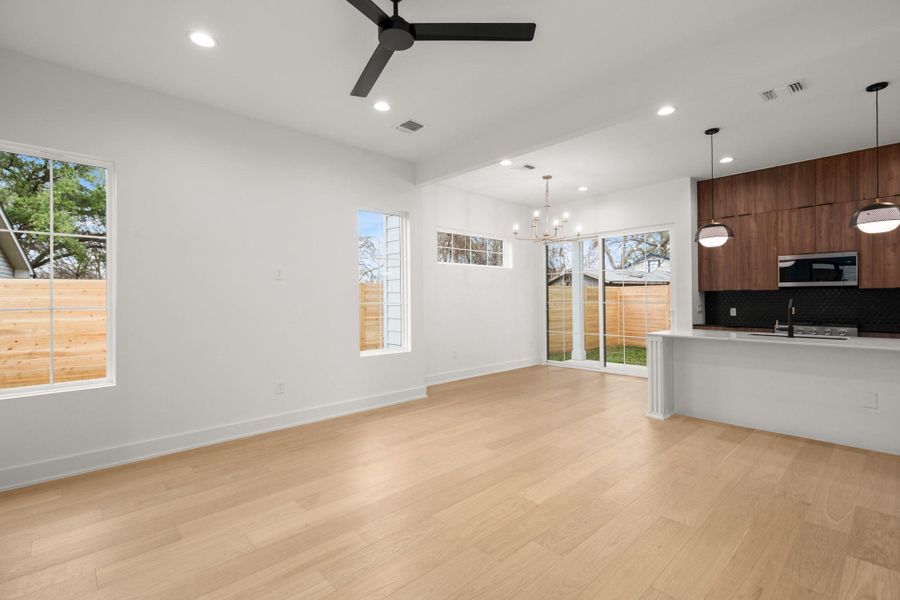 Spacious, unfurnished interior of a new home in , Austin (Image 15).