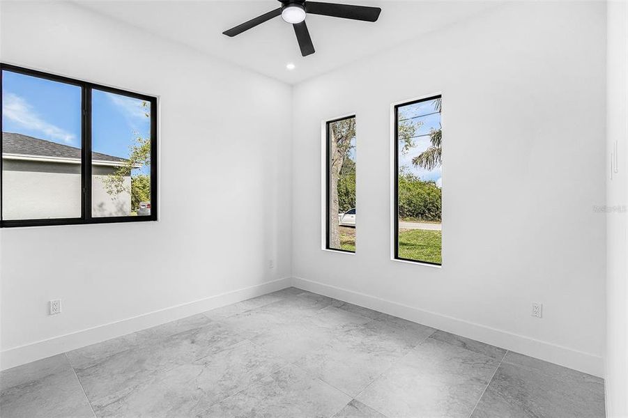 Spacious, unfurnished interior of a new home in , Lehigh Acres (Image 28).