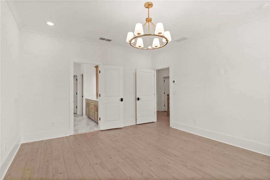 Spacious, unfurnished interior of a new home in Park Walke, Alpharetta (Image 22).