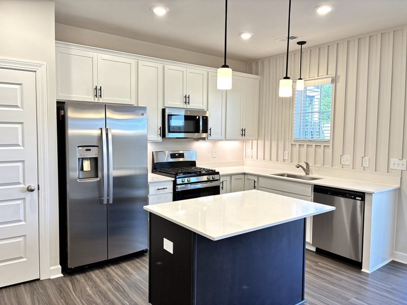 Furnished interior view inside a new home in Holly Ridge, Greenville (Image 6).