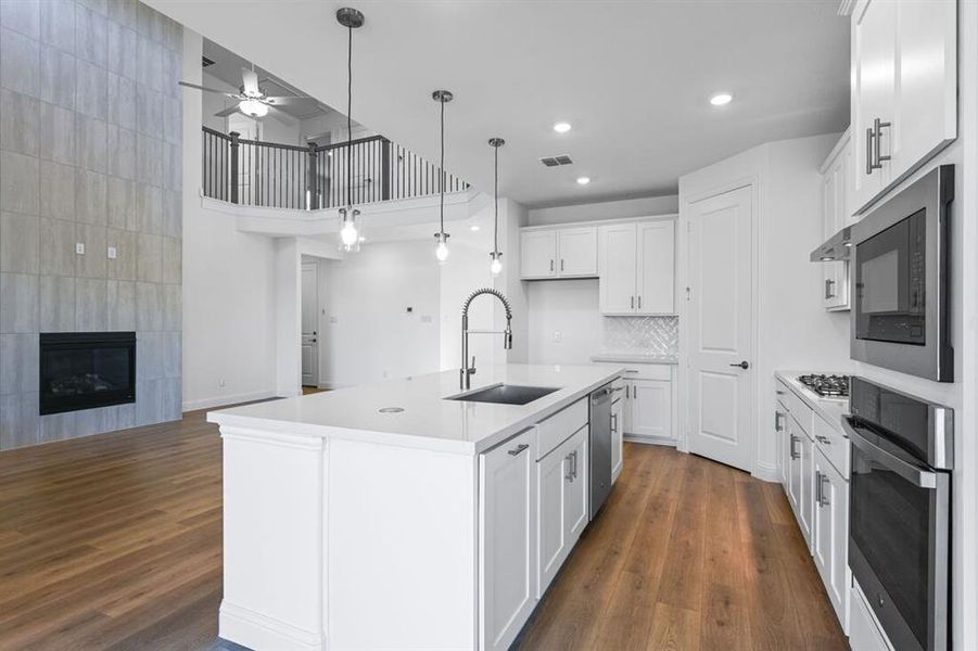 614 Bull Street ~ Ready Now 614 Bull Street ~ Ready Now