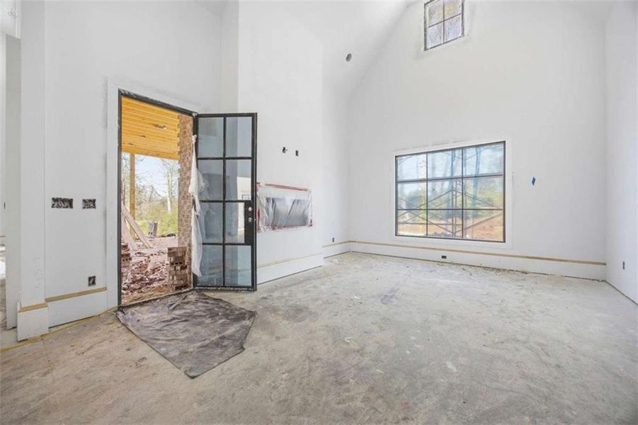 Spacious, unfurnished interior of a new home in , Buford (Image 14).