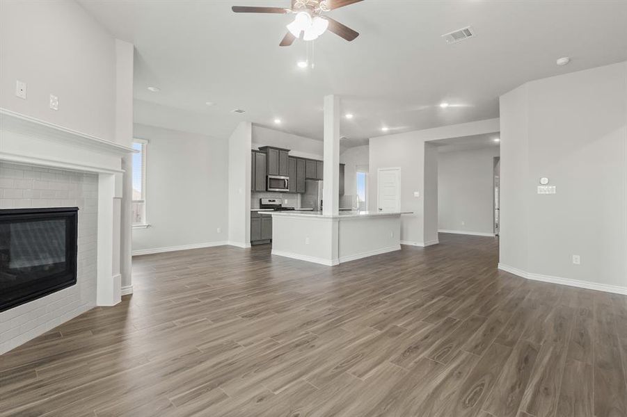 Spacious, unfurnished interior of a new home in Rocky Creek Crossing, Crowley (Image 16).
