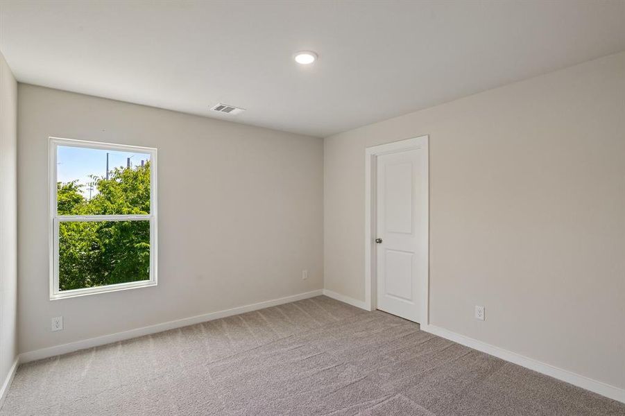 Spacious, unfurnished interior of a new home in Sperling Farms, Ferris (Image 32). Spacious, unfurnished interior of a new home in Sperling Farms, Ferris (Image 32).