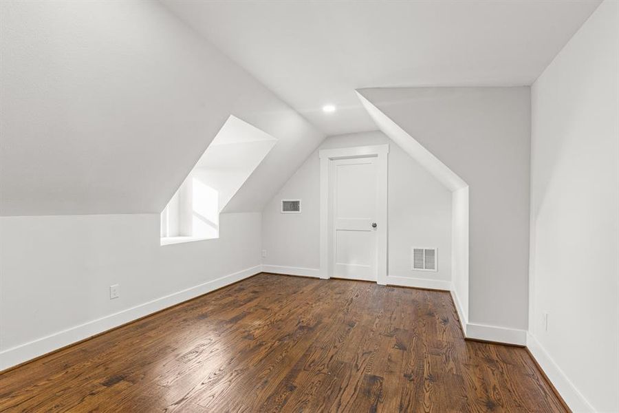 Spacious, unfurnished interior of a new home in , Wills Point (Image 29).