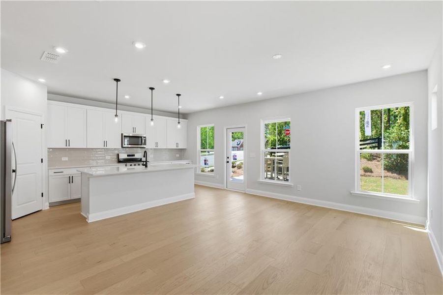 Spacious, unfurnished interior of a new home in Adler Springs, Powder Springs (Image 10). Spacious, unfurnished interior of a new home in Adler Springs, Powder Springs (Image 10).