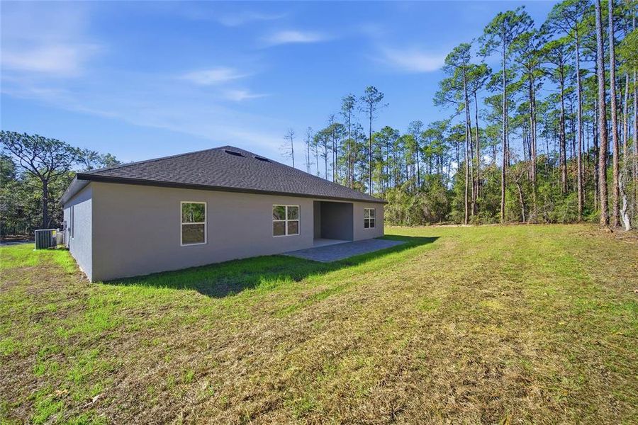 Exterior details and patio area of a home in , Hernando (Image 21).