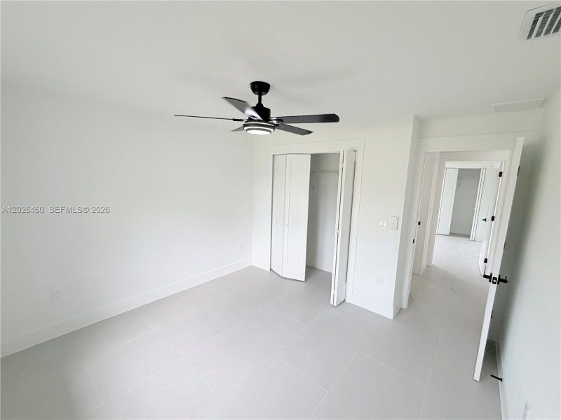 Spacious, unfurnished interior of a new home in , Lehigh Acres (Image 54).