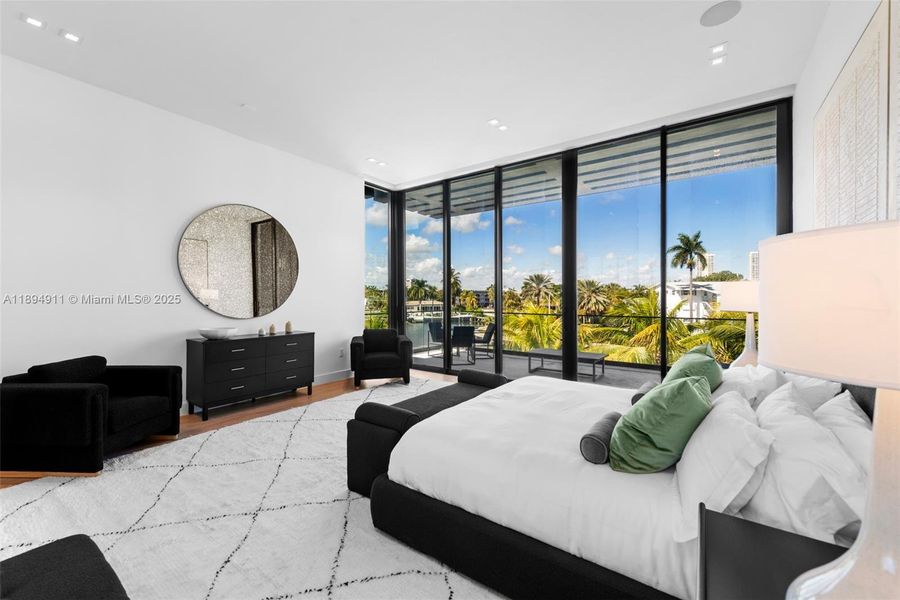 Furnished interior view inside a new home in , Hallandale Beach (Image 14).
