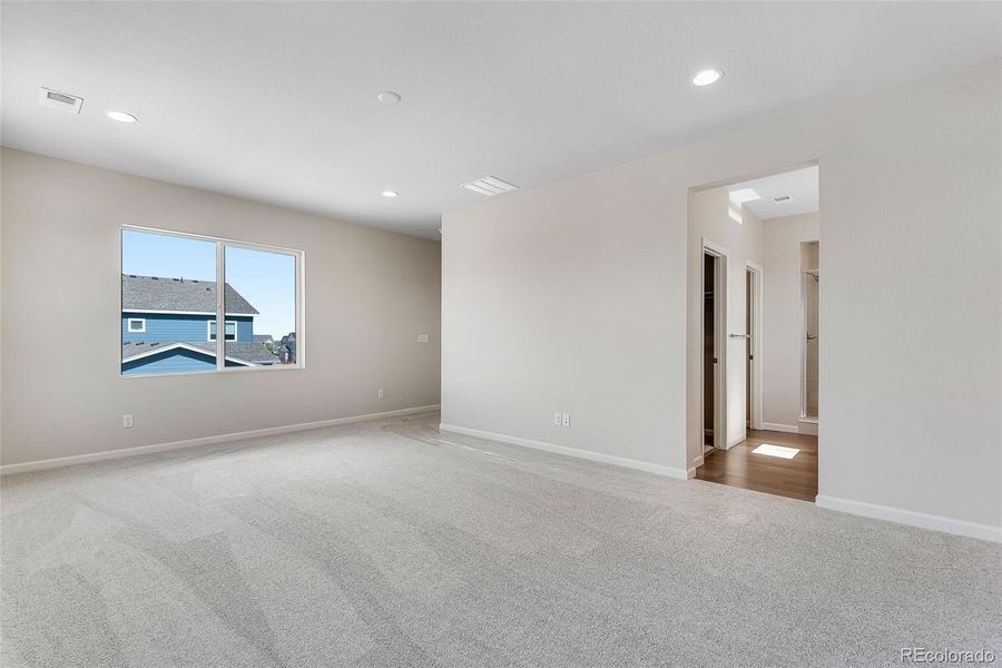 Spacious, unfurnished interior of a new home in Crescendo Collection at Reunion, Commerce City (Image 37). Spacious, unfurnished interior of a new home in Crescendo Collection at Reunion, Commerce City (Image 37).