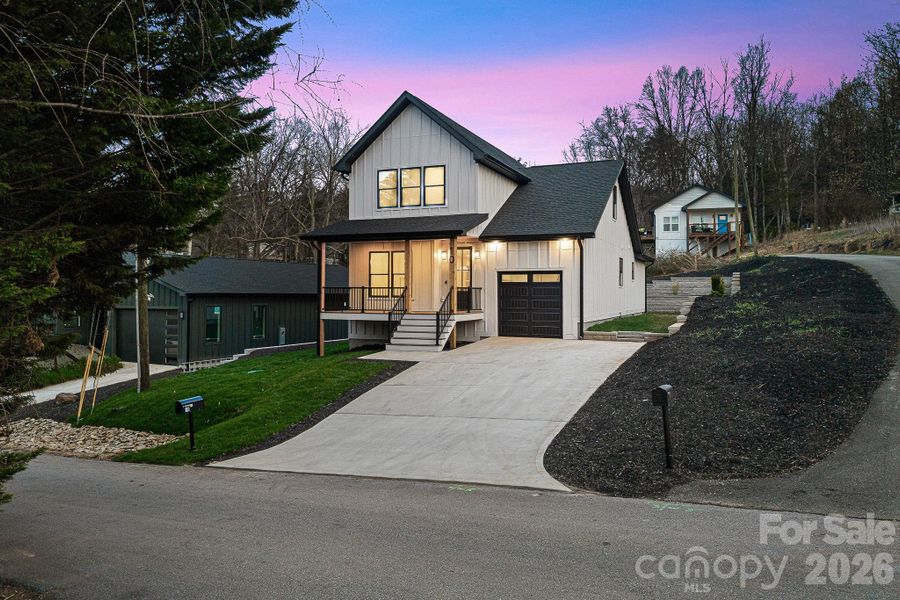 Front exterior of a new home in , Asheville, NC, highlighting curb appeal (Image 26). Front exterior of a new home in , Asheville, NC, highlighting curb appeal (Image 26).