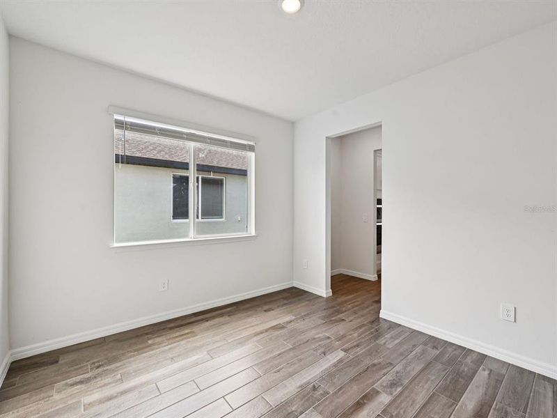 Spacious, unfurnished interior of a new home in Oakfield Trails - Premier Series, Parrish (Image 16).