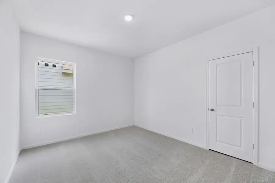 Spacious, unfurnished interior of a new home in Royal Pines, Porter (Image 13).