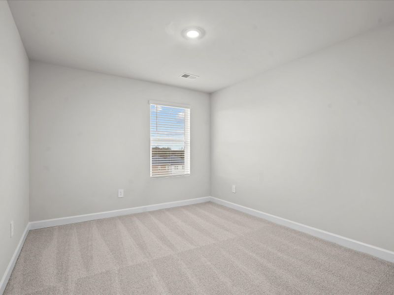 Spacious, unfurnished interior of a new home in Chatham Forest, Duncan (Image 20).