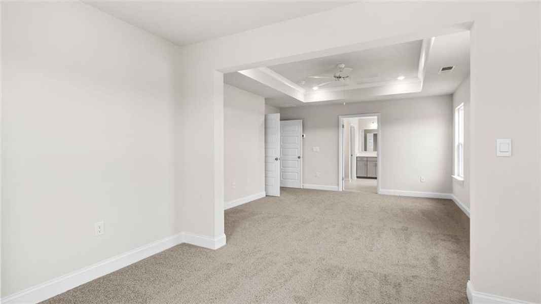 Spacious, unfurnished interior of a new home in Westland, Bogart (Image 16).