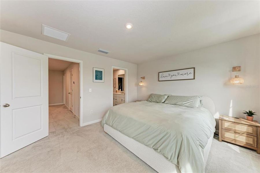 Furnished interior view inside a new home in , Bradenton (Image 30).