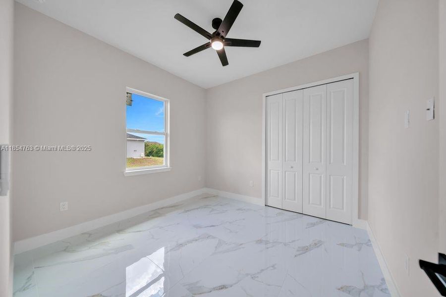 Spacious, unfurnished interior of a new home in , Lehigh Acres (Image 20).