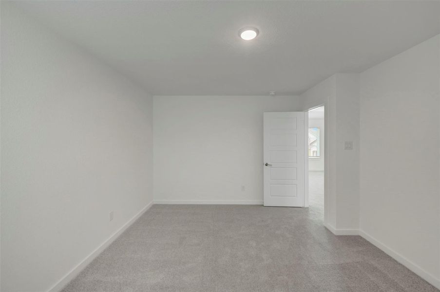Spacious, unfurnished interior of a new home in Miller's Pond, Rosenberg (Image 46).