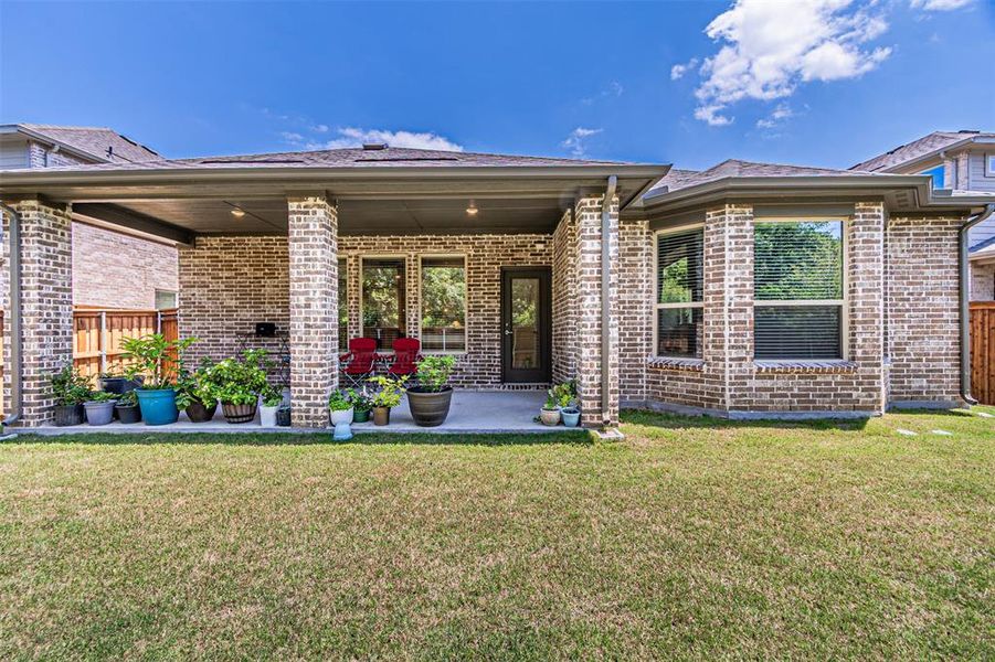 Exterior details and patio area of a home in Stoneridge, Melissa (Image 24). Exterior details and patio area of a home in Stoneridge, Melissa (Image 24).