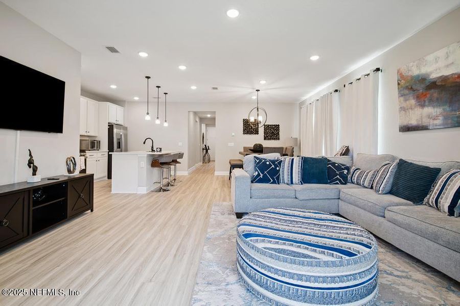 Furnished interior view inside a new home in , Yulee (Image 18). Furnished interior view inside a new home in , Yulee (Image 18).