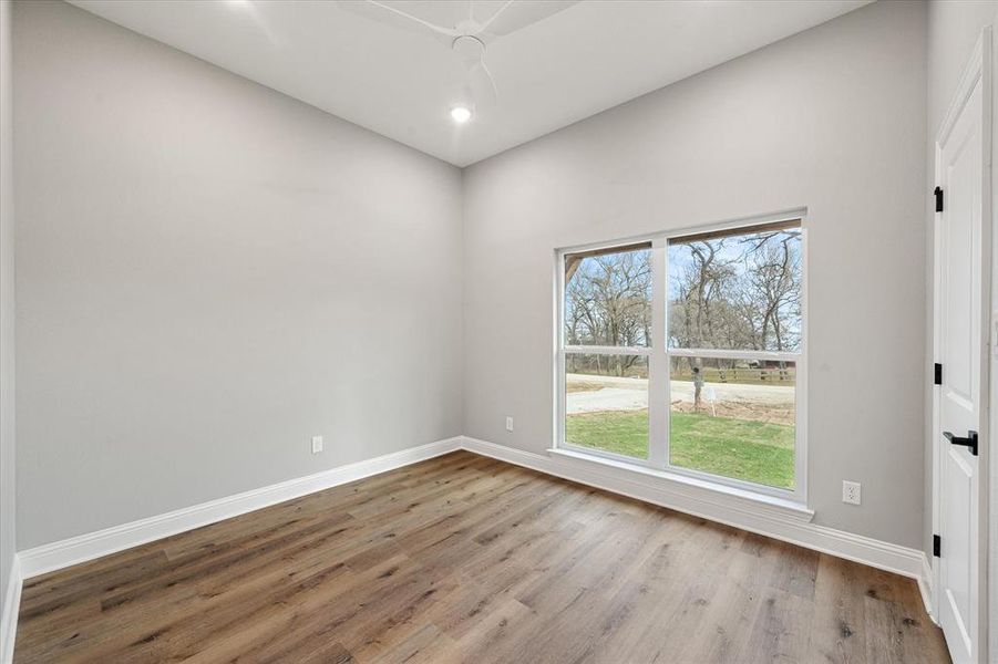 Spacious, unfurnished interior of a new home in , Corsicana (Image 35).