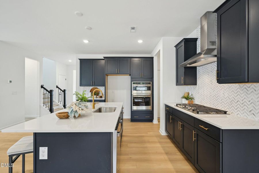 15-web-or-mls-Emeline Way 10-015 15-web-or-mls-Emeline Way 10-015