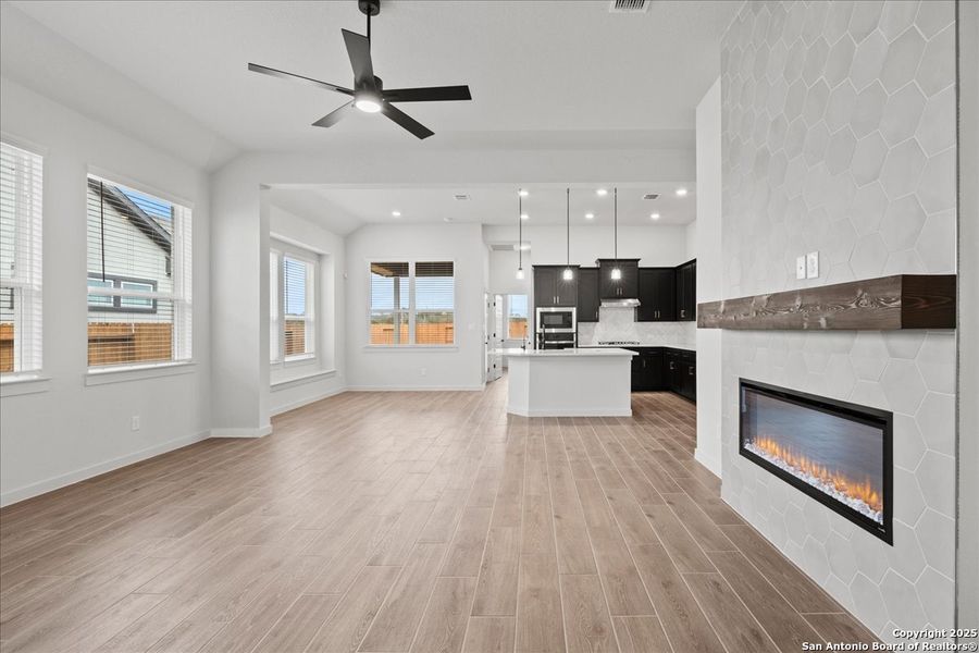 Spacious, unfurnished interior of a new home in Stream Waters, Seguin (Image 13). Spacious, unfurnished interior of a new home in Stream Waters, Seguin (Image 13).