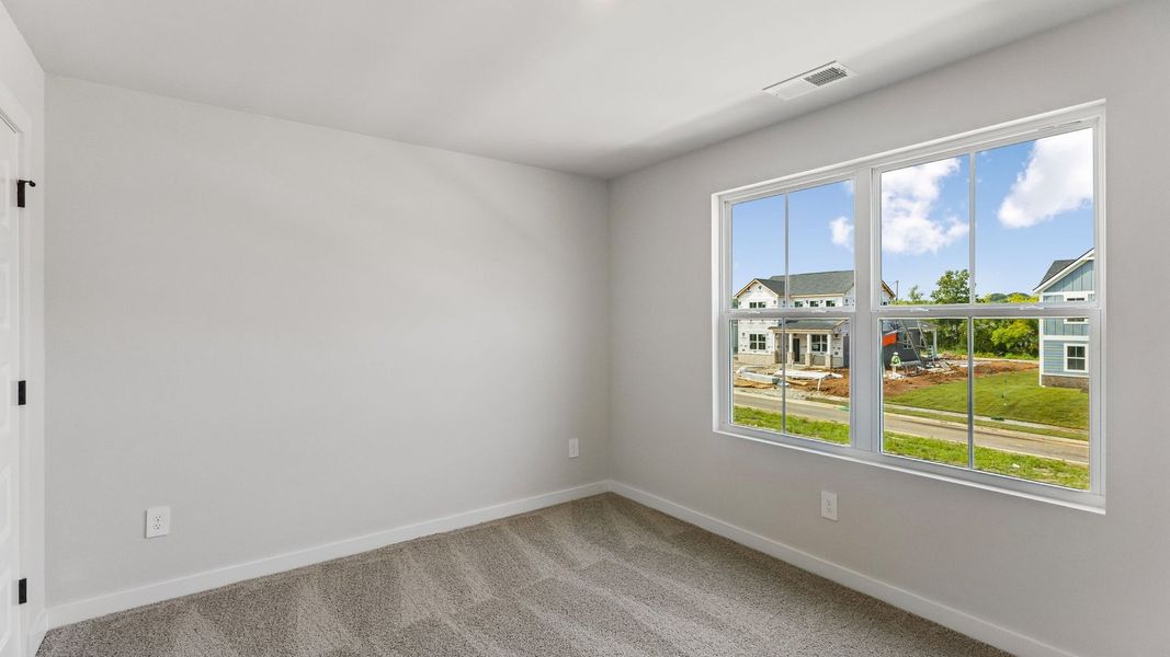 Spacious, unfurnished interior of a new home in Reserve at Hickory Ridge, Columbia (Image 49).