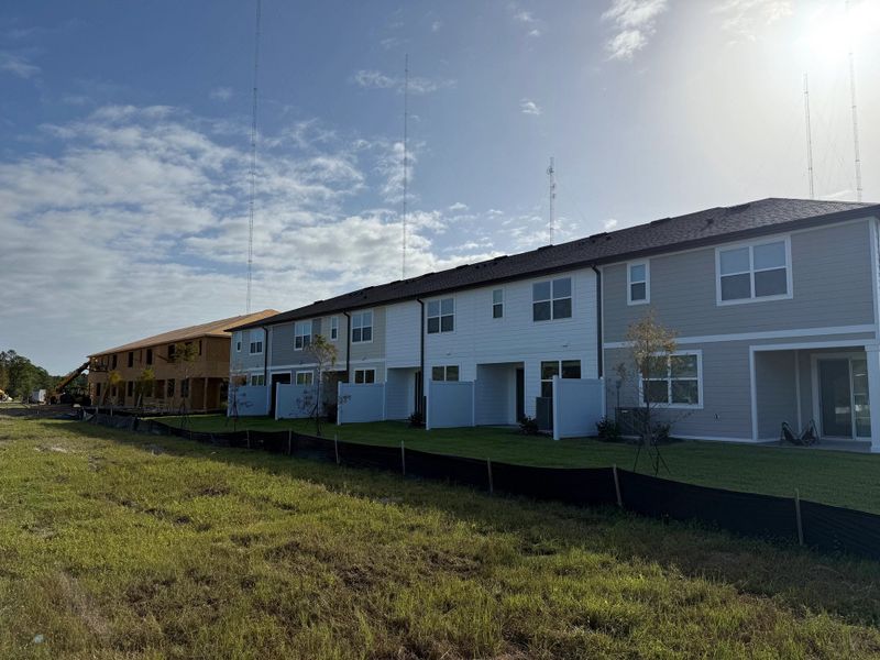 Sample Photo - Back Exterior