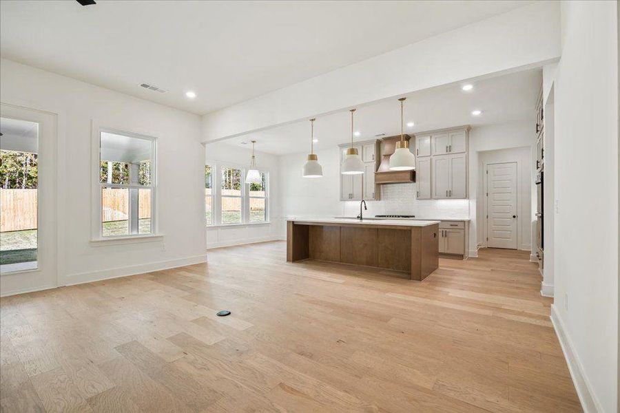 Image 56 of a home in .